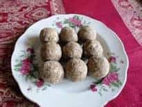 ragi-nachni-laddoos